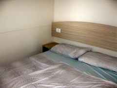Gardasee  Mobilheim Schlafzimmer mit Doppelbett